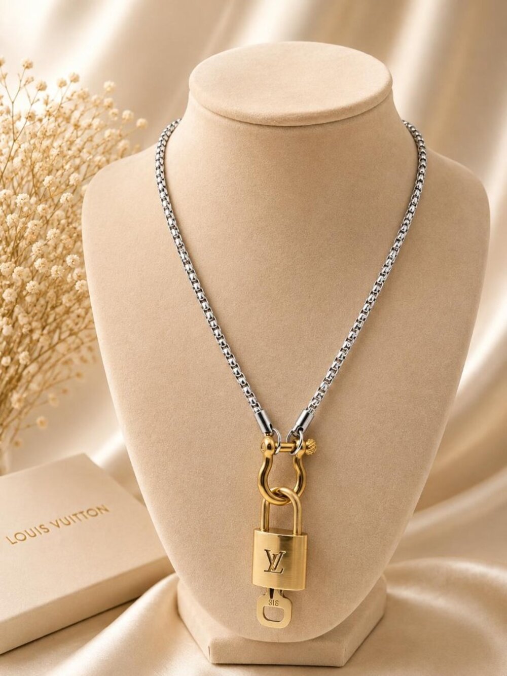 Horse Show Style Stainless Steel Chain with Authentic Louis Vuitton Padlock